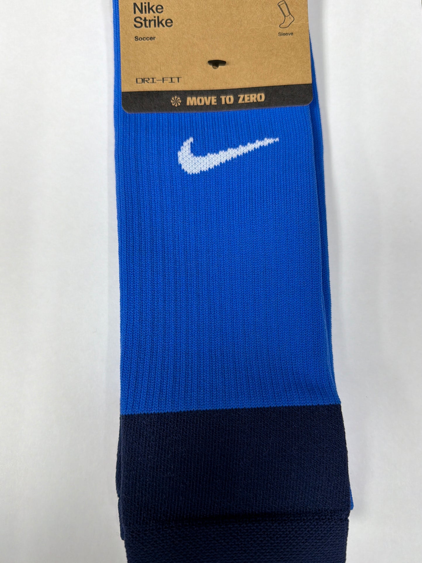 Nike STRIKE Cut